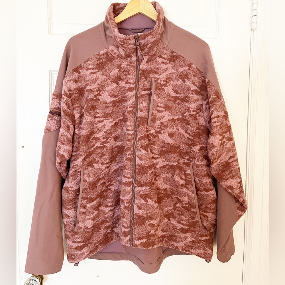 Outdoor Voices Pink Camo Jacket Fleece Full Zip Size XL Deep Taupe Recycled Poly